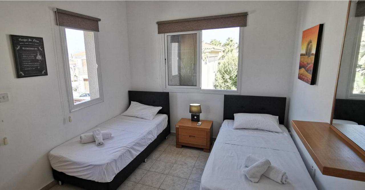 Great Villa Maria Paralimni Exterior foto